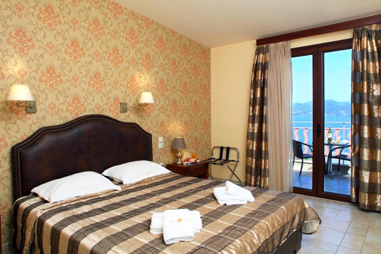 Hotel Tesoro Nikiana Ngoại thất bức ảnh
