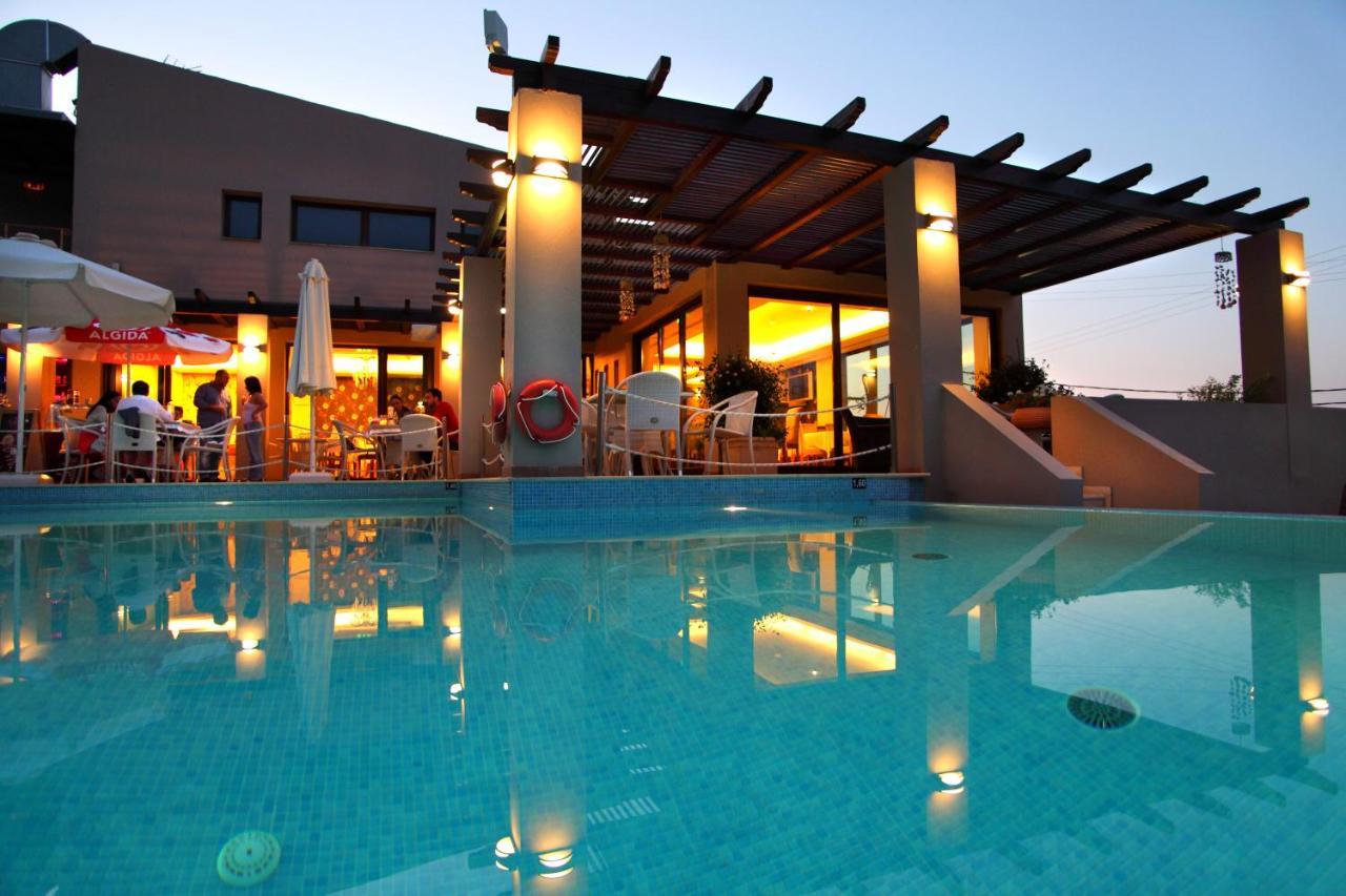 Hotel Tesoro Nikiana Ngoại thất bức ảnh